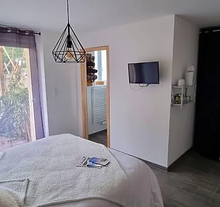 Couette-café La Bergerie Du Mesnil 3*
